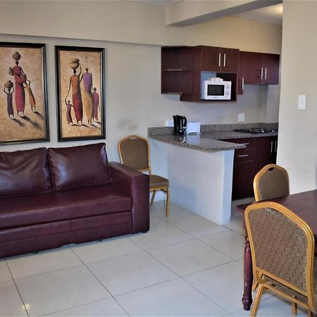 Emakhosini Self-Catering Apartments Durban Exterior photo